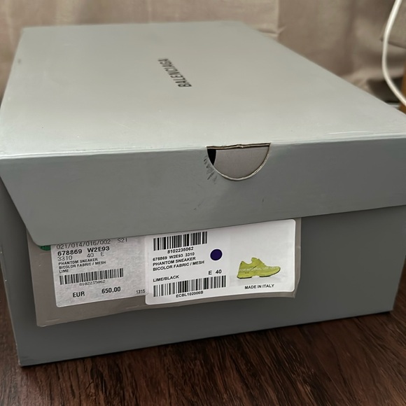 Balenciaga Sneakers - Picture 4 of 11